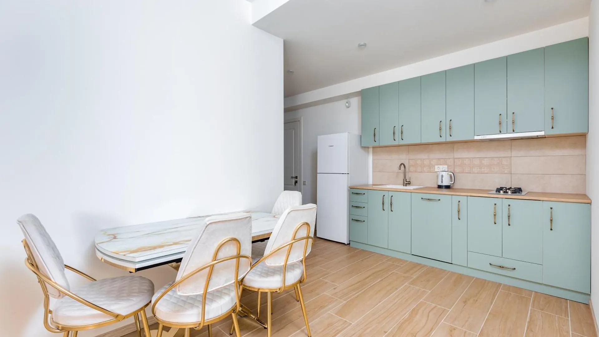 Fresh Air & Panoramic View Apartment Tbilisi