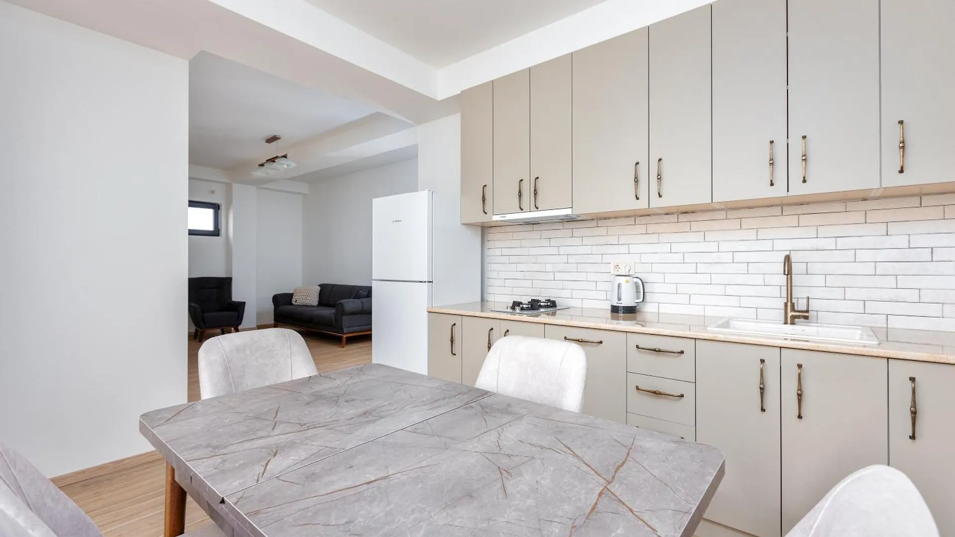 Fresh Air & Panoramic View Apartment Tbilisi