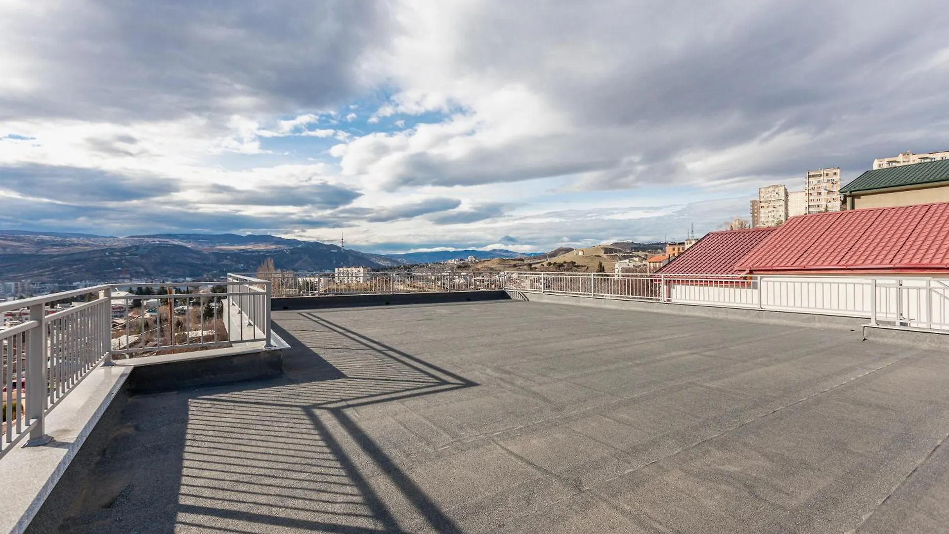 Fresh Air & Panoramic View Apartment Tbilisi